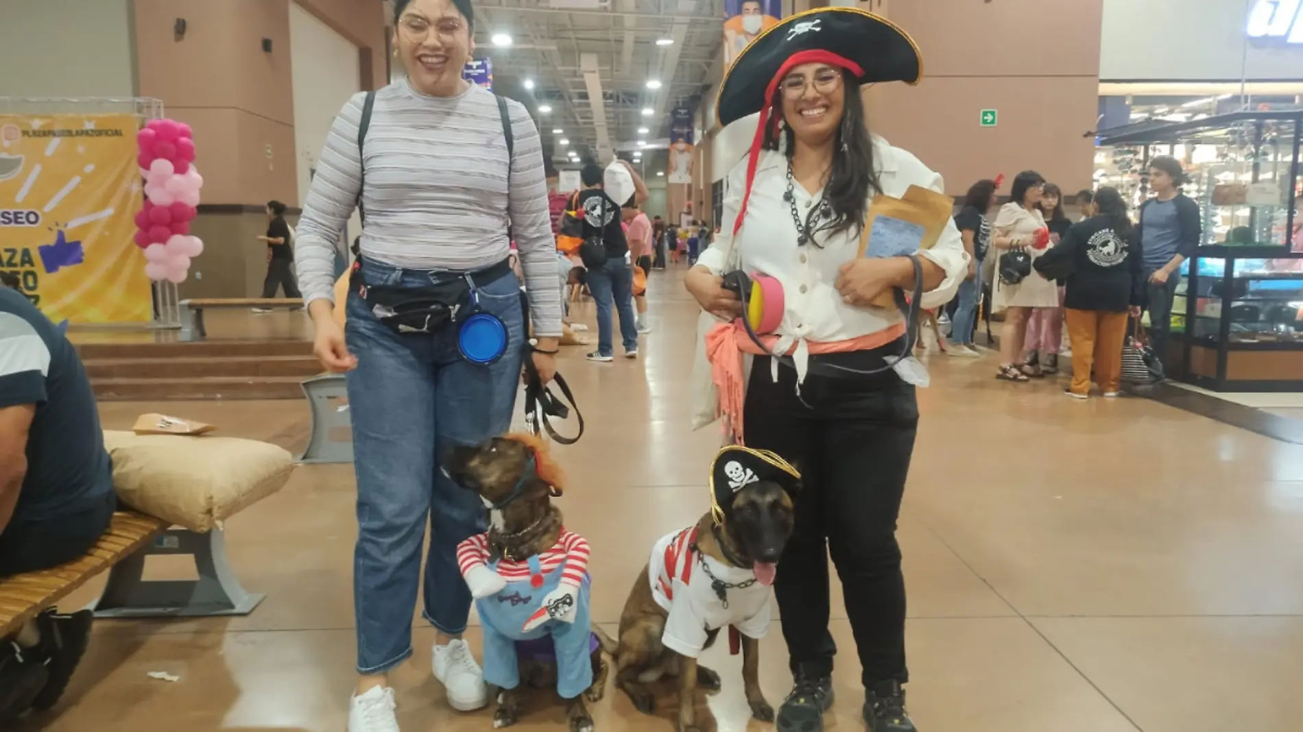 fiesta de disfraces de perritos en la paz